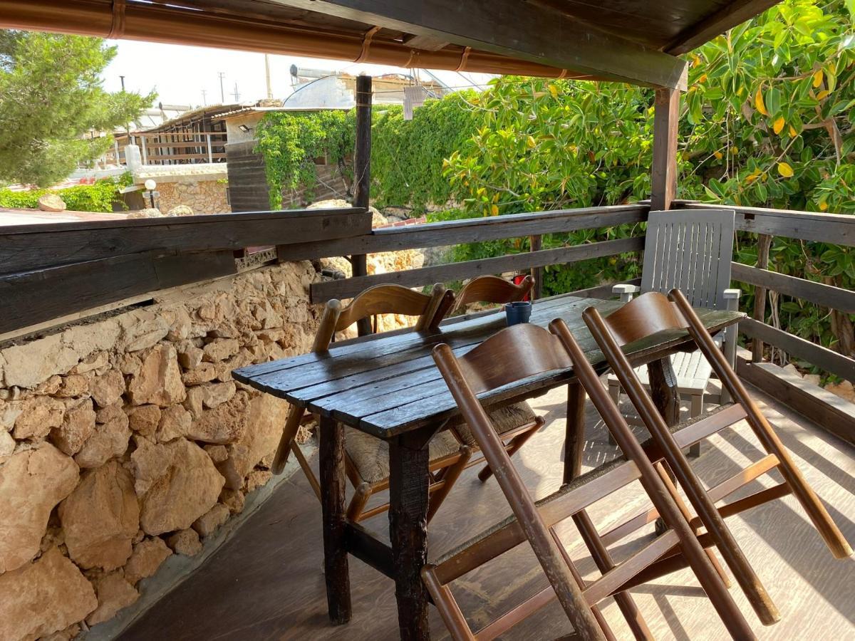 Villaggio La Roccia Camping Lampedusa Exterior foto