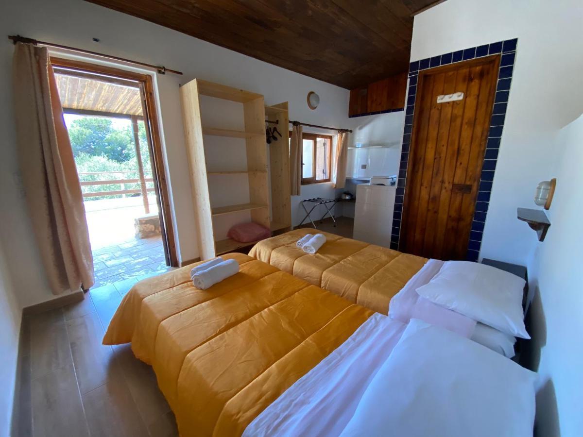 Villaggio La Roccia Camping Lampedusa Exterior foto