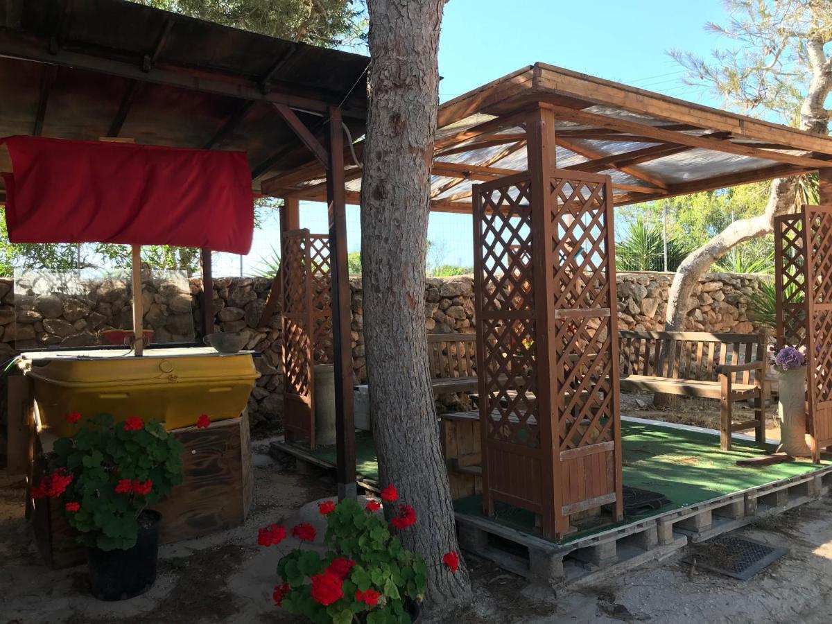 Villaggio La Roccia Camping Lampedusa Exterior foto