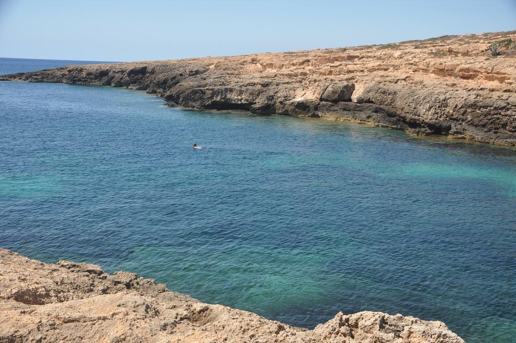 Villaggio La Roccia Camping Lampedusa Exterior foto