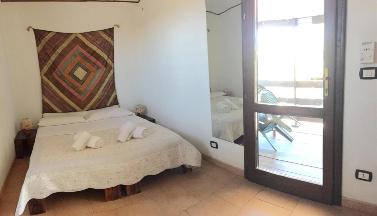 Villaggio La Roccia Camping Lampedusa Exterior foto